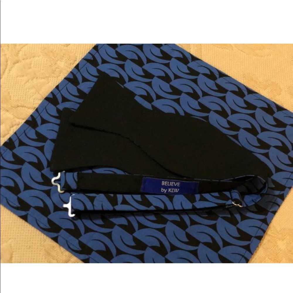 NWOT Reversible Real Bow Tie and Pocket Square